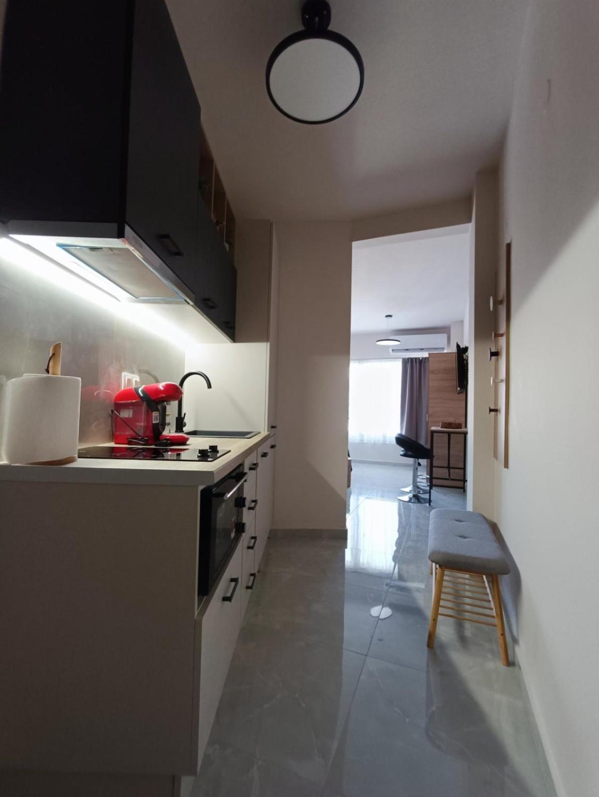 Central Studio In Veria Luaran gambar