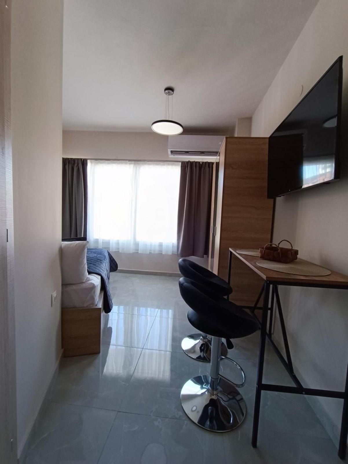 Central Studio In Veria Luaran gambar